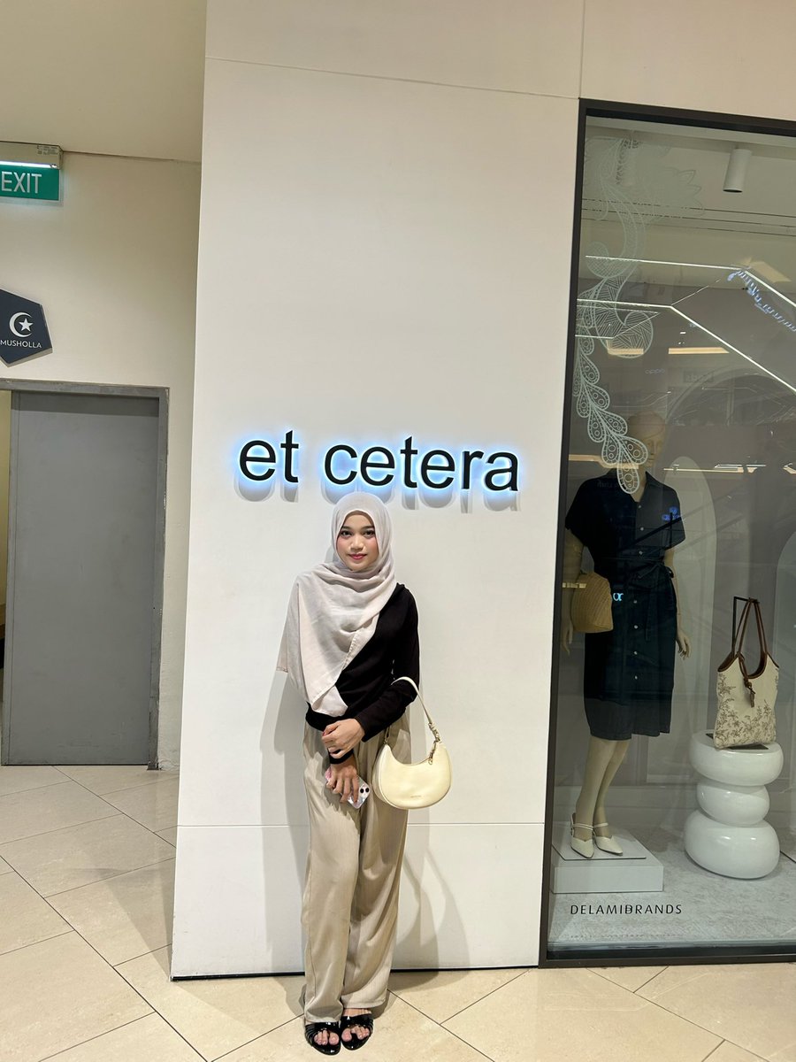 betterlaa tweet media