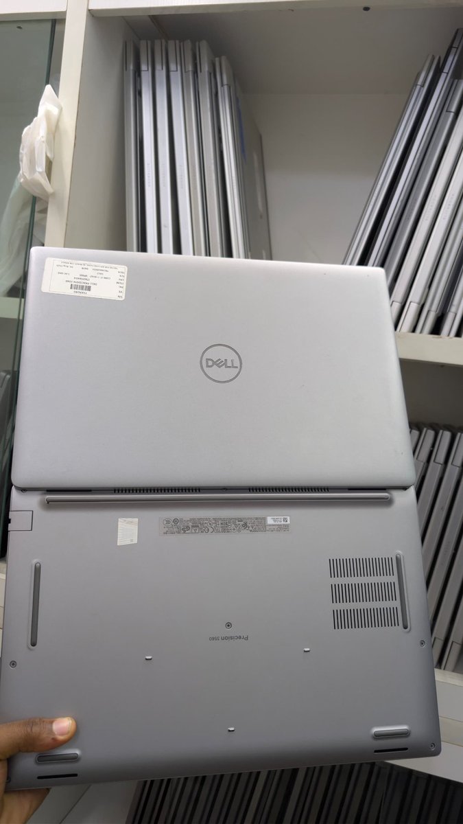 Michael_mickyt1's tweet photo. Dell precision 3560 || 11th Gen || Intel core i7 || 16GB RAM || 512GB SSD || 2GB Nvidia Quadro T500 dedicated graphics card || 15.6 inches screen || Windows 11 pro || UK used 🇬🇧 || 

Price -N620,000 https://t.co/L7JKie7z3v