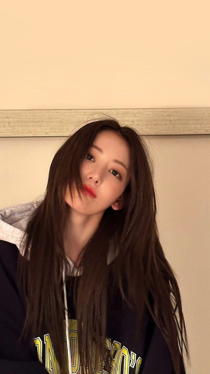 allaboutsakuraa's tweet photo. ㅤㅤㅤ
✿ warm light, soft gaze
a quiet tilt of her head—
like she’s holding a thought
she won’t say out loud

and somehow,
the moment stays a little longer ♡
ㅤㅤㅤ https://t.co/lE0Z503gBP