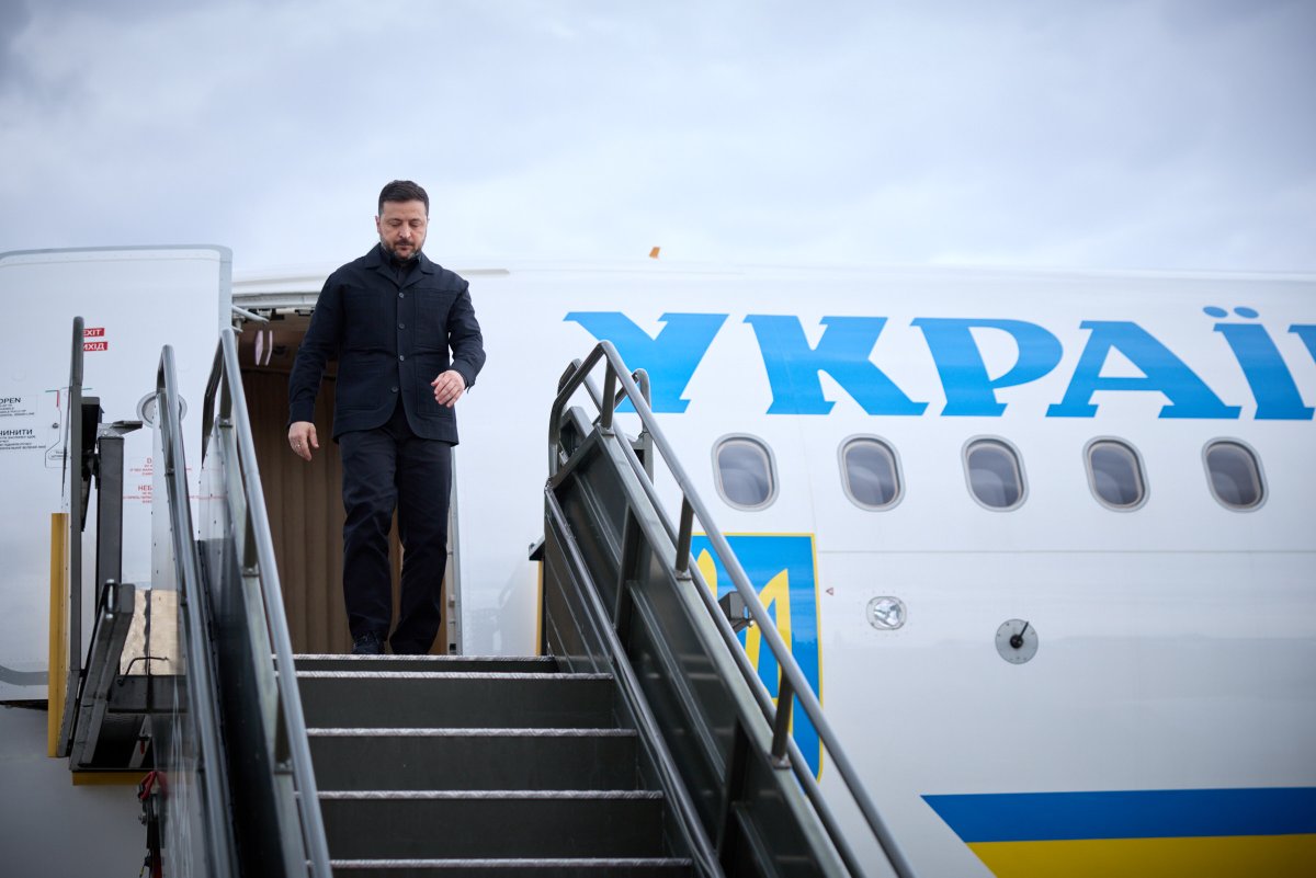 APUkraine's tweet image. In April, President of Ukraine Volodymyr Zelenskyy held 24 international meetings and 12 phone calls, and made visits to Türkiye, Syria, Germany, Norway, Italy, the Netherlands, Cyprus, Saudi Arabia, and Azerbaijan. In Ukraine, the Head of State received the King of Sweden,