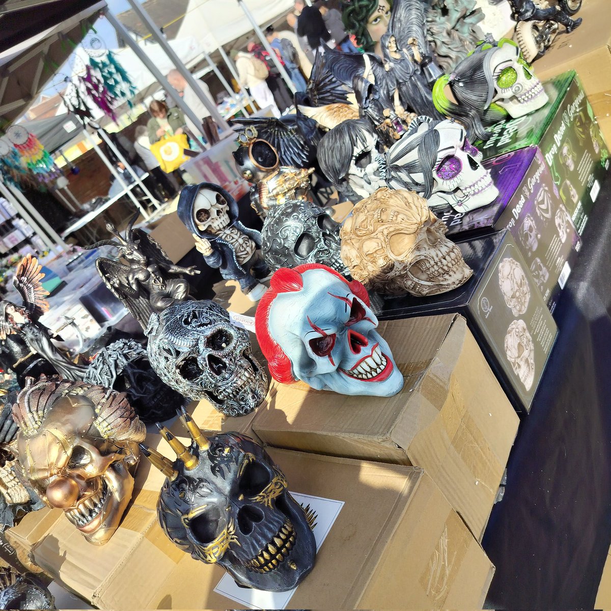 RNLGiftShack's tweet photo. Bilston market today #marketday #gothic https://t.co/oRp5NFCQYC