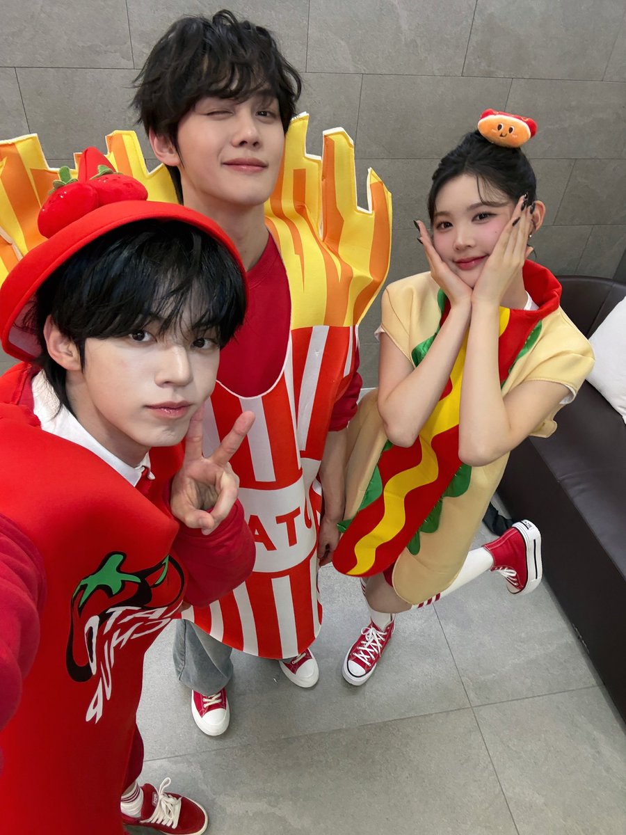 티코 tweet media