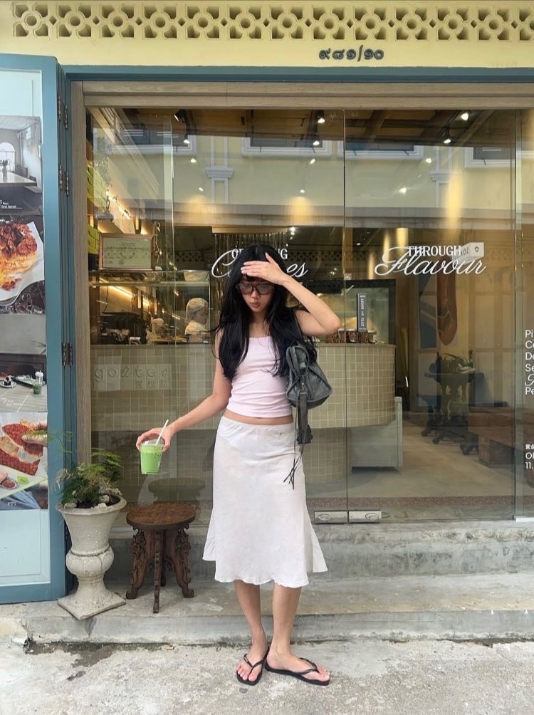 Tokkok11's tweet photo. เค้าอยากได้กระโปรงแนวๆนี้ ป้ายยาหน่อยค้าบบ🙇🏻‍♀️🥺 https://t.co/eJMe1HWFGO