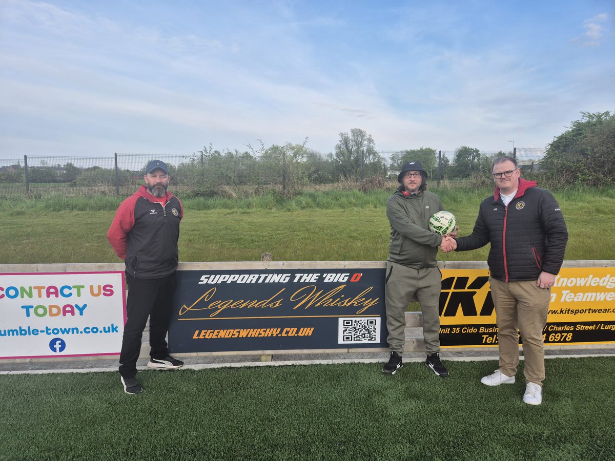 SunnysideOxford's tweet photo. ⚪️🔴FIRST TEAM RESULT⚪️🔴
Oxford Sunnyside Fc 4
Banbridge Town FC 3
Goalscorers
Michael O'Connor ⚽️⚽️
Lennox Camara ⚽️
Dale Malone ⚽️
#PlayrFitPIL
#lurganswhiteandredarmy
#upthebigO
#supportlocalbusinesses
#localbusinessessupportus https://t.co/OnROyADzcs