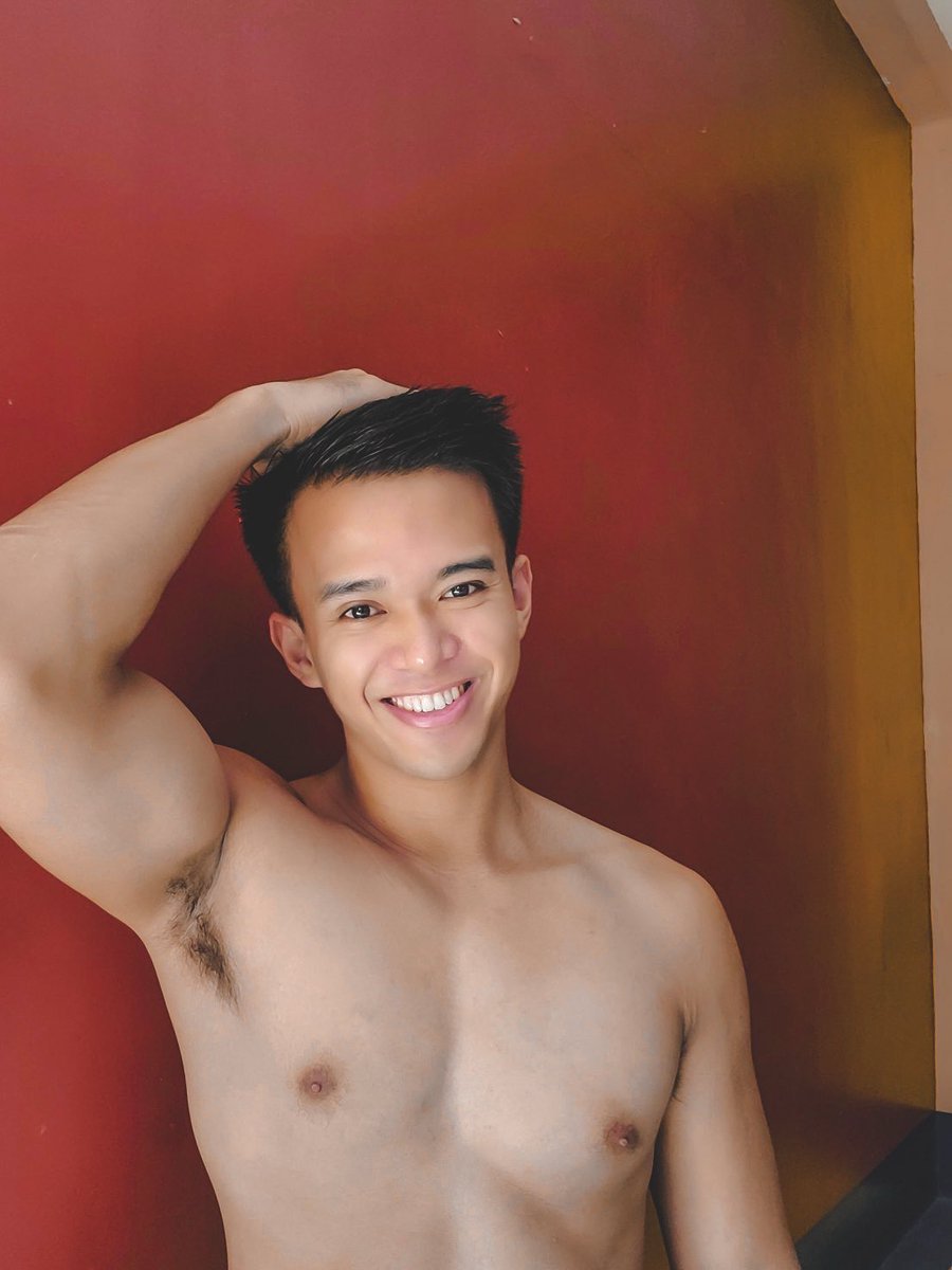 Armpit Galore tweet media