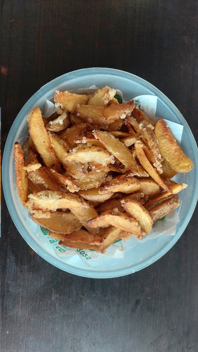 KoffieBear's tweet image. 05.02.2026 - Potato wedges ❤️🥔 I can't get enough of it 😍🤩😍

#sunday #wedges #potato #cooking #snack #food