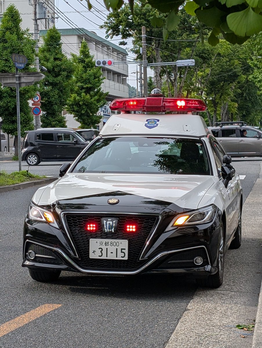 KENTA1385969's tweet photo. 左京警察署　地域課
　左京2・左京3
機動警ら課　自ら隊
　京都6
機動捜査隊
　京都機捜○ https://t.co/xomEdb60C1