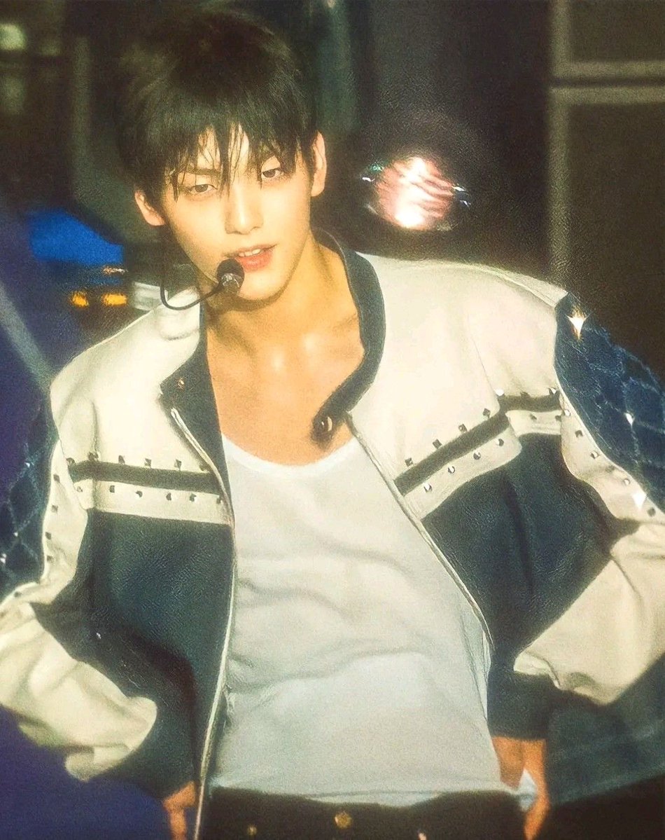 hourly soobin tweet media