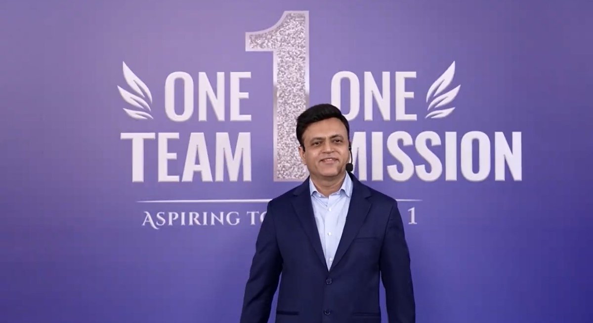 SheetalMankind's tweet photo. From 75 people in 1995 to 28,000 families today.

We came together not for numbers, but for our shared journey and the lives we continue to impact beyond business.

One Team. One Mission.
#MankindPharma #ServingLife https://t.co/AbJg4J10N3