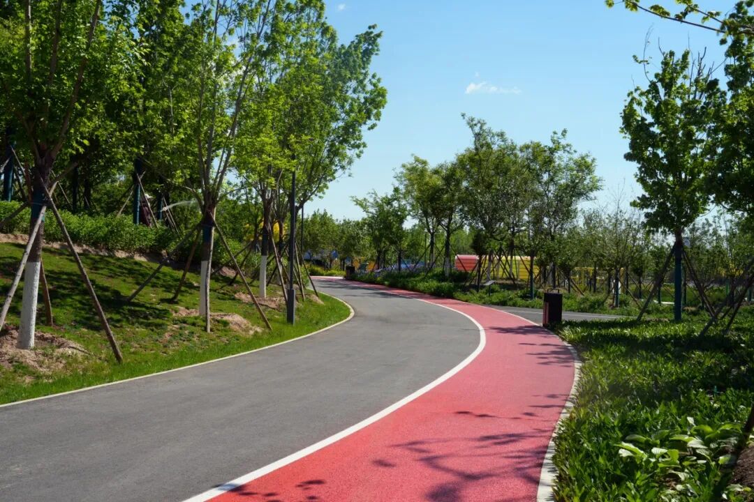 BeijingEvening's tweet image. 南海子体育公园西片区正式开放
Great place for leisure and fitness! The western area of Beijing Nanhaizi Sport Park is now open, allowing residents to enjoy a wide range of #sports facilities. #beijing #park