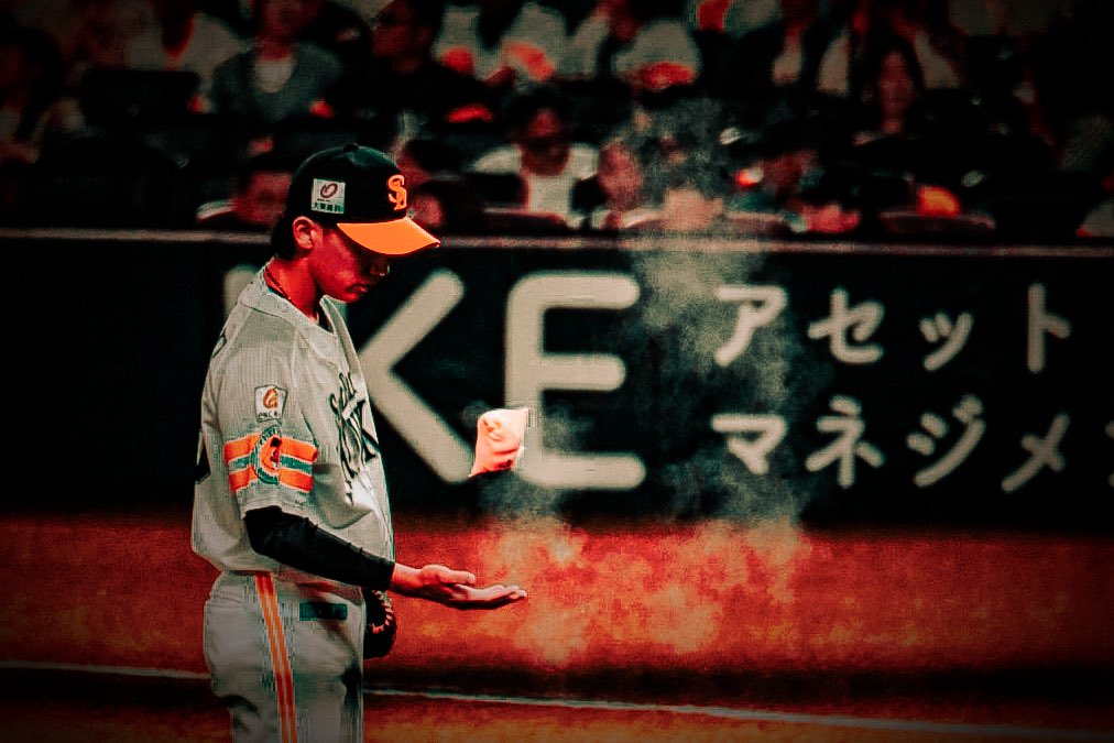 DsBaseball_SB's tweet photo. HQSしたら遠征用のビジユニ買おうと思ってたらほんとにHQSしたので後ほど購入✨

#sbhawks https://t.co/PSvpEPBUUg