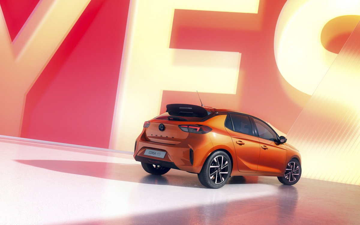 CarFlowJP's tweet photo. 【Opel「Corsa YES」】

・専用色「Koral Orange」
・カーボンブラックルーフ
・バイカラー16インチアルミホイール
・内装オレンジアクセント
・ヴィーガンレザーステアリングホイール
・10インチタッチスクリーン
・7インチメーターディスプレイ
・バックカメラ
・ICE/HEV/BEV
・🇩🇪€24,340〜

#Opel https://t.co/ULRtoTjlfp