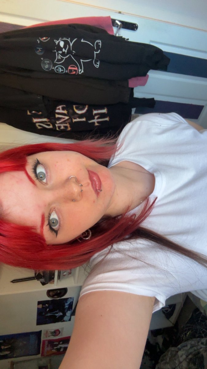 freya 𝘽𝙐𝙏 𝗮𝘀𝗵𝘁𝗼𝗻'𝘀 𝗱𝗿𝘂𝗺𝘀! tweet media