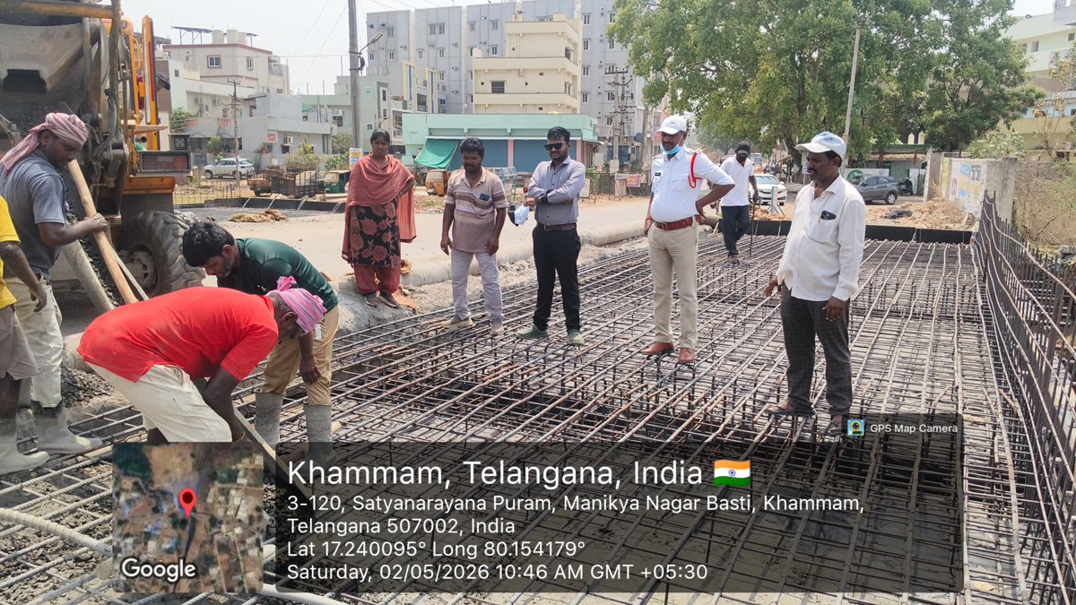 MC_Khammam's tweet photo. 🚧 Strengthening connectivity, step by step!
RCC work for the bridge deck slab is progressing at Cheruvu Bazar (Bridge Widening), Division 21 — paving the way for smoother and safer travel.
#RCCWORK #DEVELOPMENT
.
.
@TelanganaCMO @Collector_KMM @cdmatelangana @TelanganaCS
 @revanth_anumula @INC_Ponguleti @Tummala_INC @Bhatti_Mallu
@_augustya @tksreedevi
@cdmatelangana @PrlsecyMAUD
@SwachhBharatGov @SBMU_Telangana @tgmepma
@TelanganaCMO
@SwachhBharatGov @SwachhBharat @MoHUA_India @tksreedevi @cdmatelangana @TelanganaCMO @RoopaMishra77