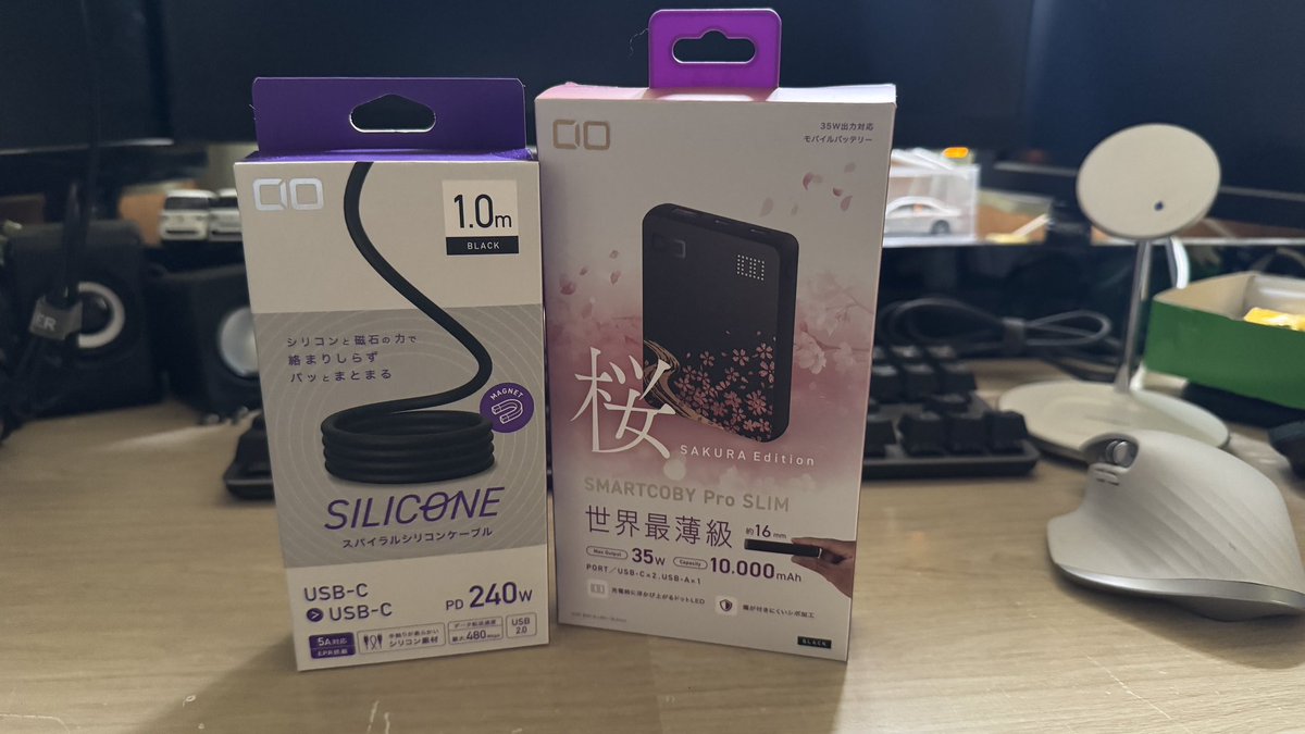 SSRFMV's tweet photo. CIOのモバイルバッテリーとケース買ってみた https://t.co/NF2dK1S7Rx