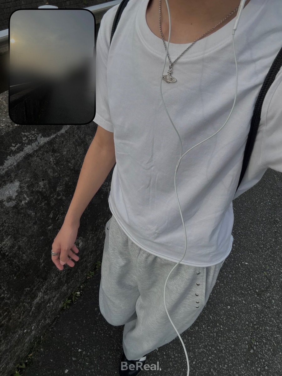蘭 tweet media