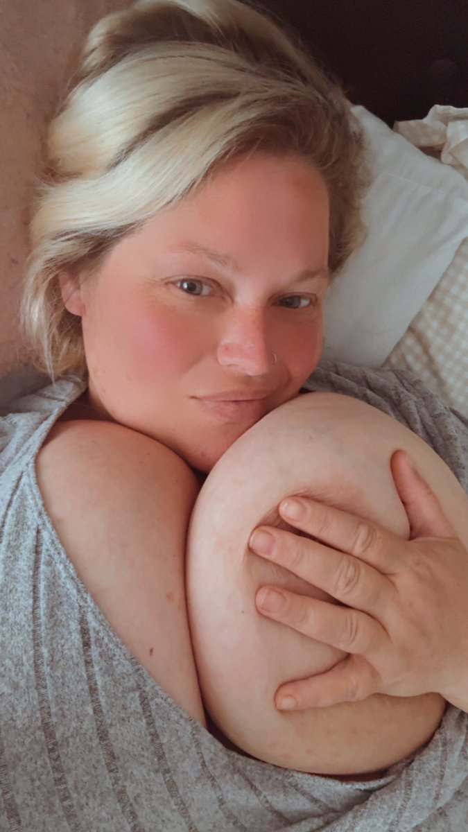 Queenjen82 tweet media