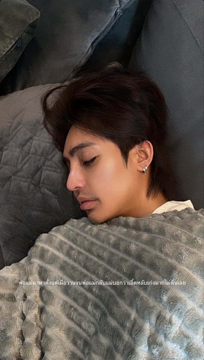 สมมิกft.ไข่ดาวของน้องดีน tweet media
