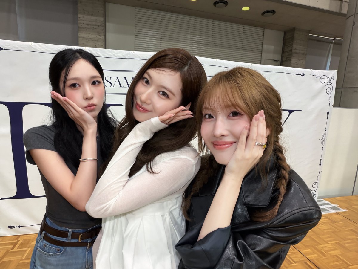 TWICE JAPAN OFFICIAL tweet media
