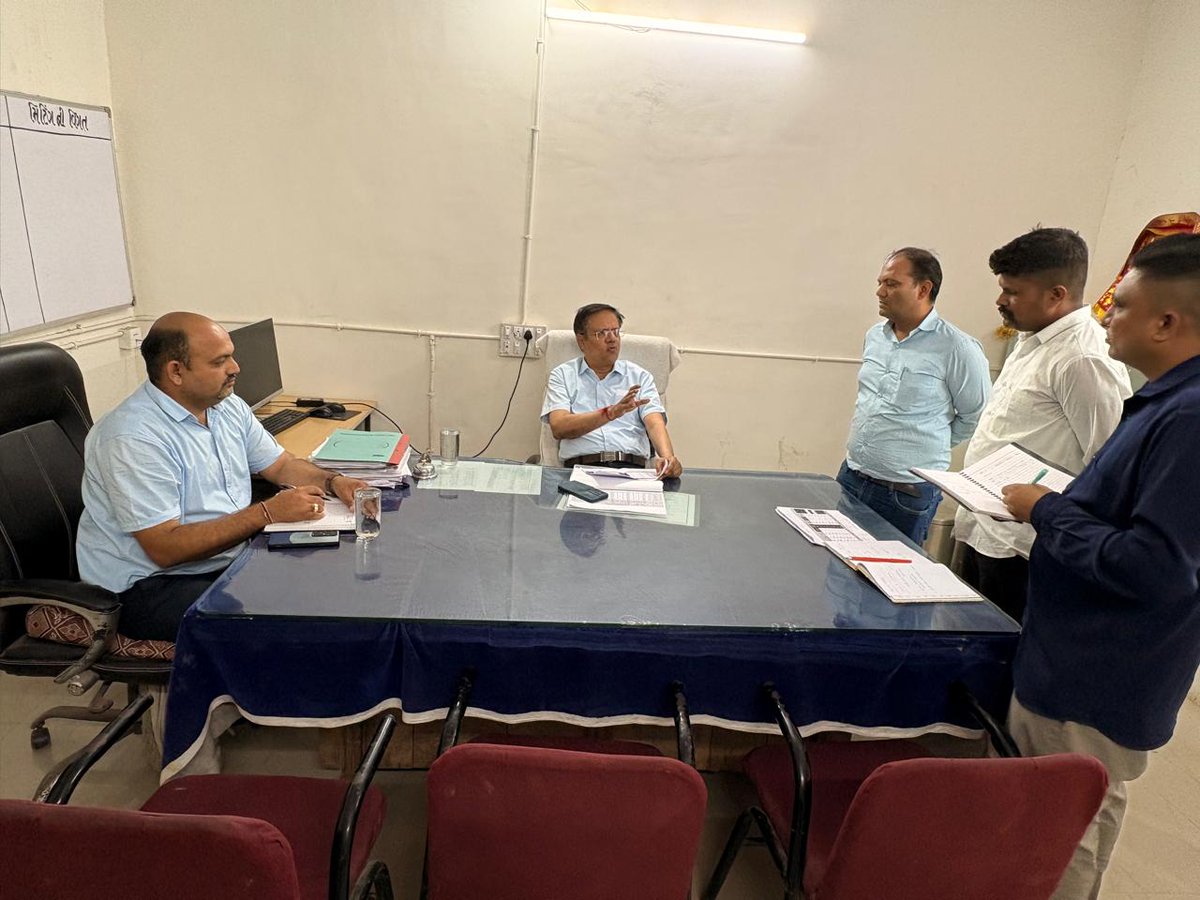 DDO Banaskantha tweet media