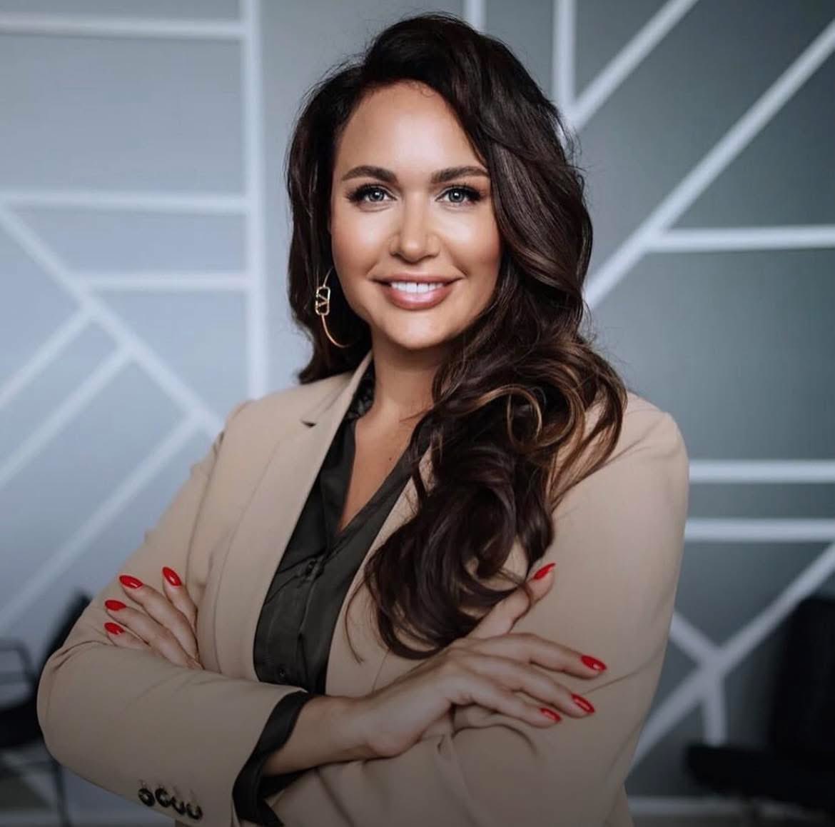 Olivia C James tweet media