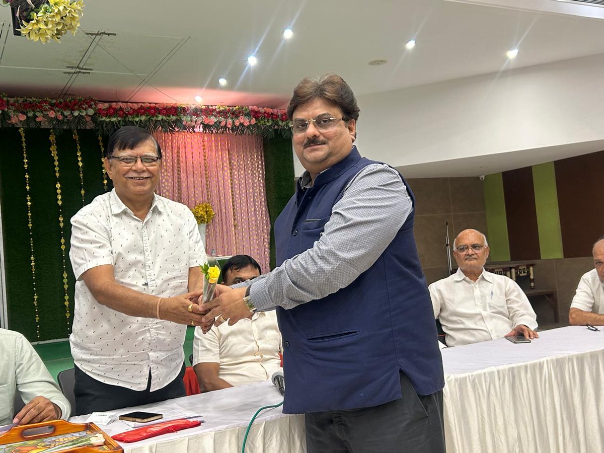 JulfeshS's tweet photo. Honoured to accept felicitations from Gujarati Samaj,Nagpur for my recent nomination on MSME &amp; Startup Committee.✨ https://t.co/6YY9NNFv4y