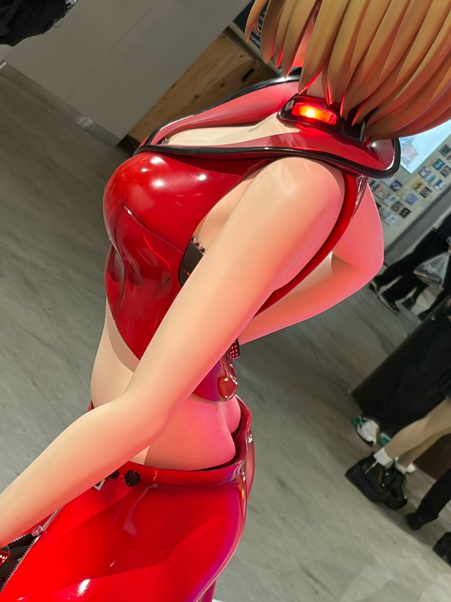 なな_Nana tweet media