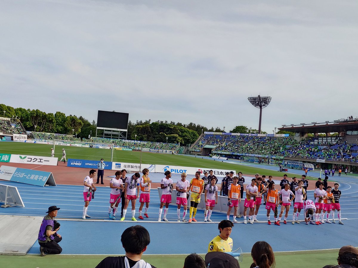 ミズリ tweet media