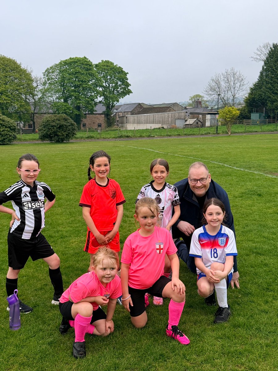 LanghoFC's tweet photo. FREE Girls Only Football Taster Sessions.
Yr1 - Yr6 every Friday 6:30pm - 7:30pm.
Have fun, make friends and take on a new challenge!
Fully qualified coaches with DBS.
Contact Mark Grimshaw 07976 462196
👍⚽️💙❤️💙 https://t.co/hC1QMKRSDI