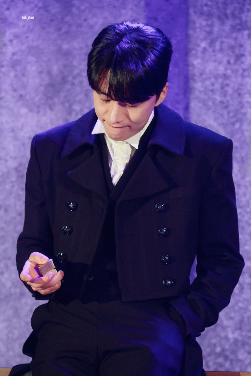 디비 tweet media