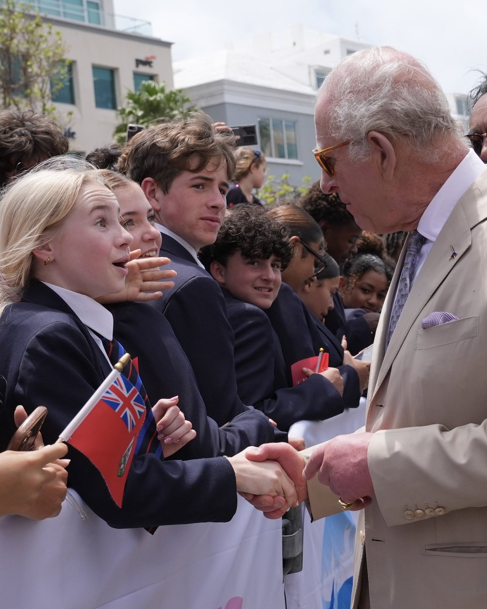The Royal Family tweet media