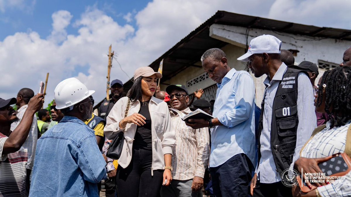 zolanews_net's tweet image. Kinshasa : John Banza en tournée d’inspection à N’djili et Kimbanseke, cap sur l’accélération du programme Kin Elenda 
@MinITP_RDC 
zolanews.net/kinshasa-john-…
Contactez notre rédaction au : +243 894683513
#infrastructure #inspection #ndjili #kin_elenda #RD