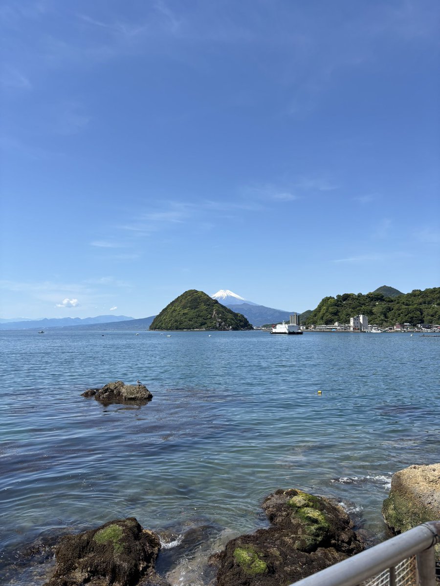 ふくろーおふ沼津の空気美味しい tweet media