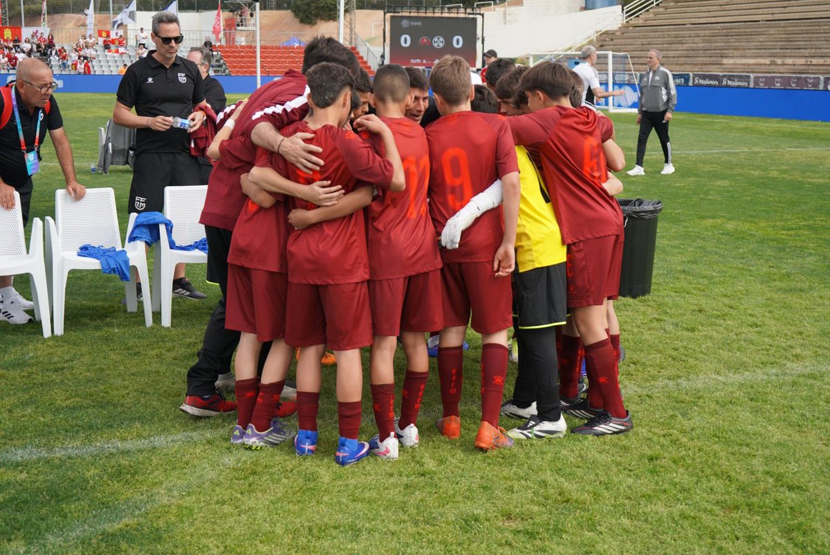 ffrm_se's tweet image. 🔛 ¡𝗔𝗥𝗥𝗔𝗡𝗖𝗔 𝗘𝗟 𝗣𝗔𝗥𝗧𝗜𝗗𝗢! | #FFRM 🆚 #AND | ⏰ 1'

✨ ¡Último encuentro de la fase de grupos del Nacional Sub-12 masculino contra Andalucía 👏!

📽️ DIRECTO:
youtube.com/live/TzHGsBEL5…

💪 ¡VAAAAMOS CHICOS! #VamosFFRM #CESA #SUB12