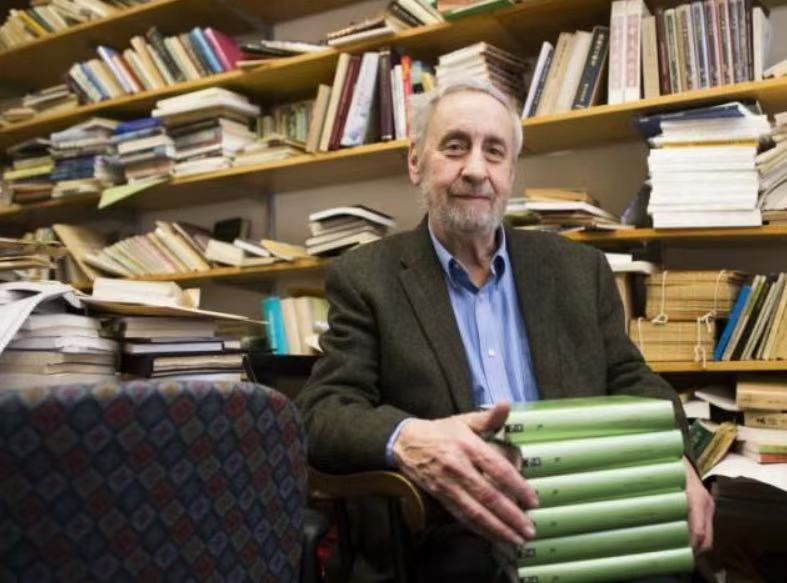 inspiration_eye's tweet photo. Stephen Owen, the renowned Harvard sinologist, passed away on May 1, 2026, at age 79.
He translated numerous works of classical Chinese literature and dedicated his life to bringing China's ancient #poetry and prose to the Western world.
RIP.🕯️
#poem #Dufu #literature #culture https://t.co/nnBjWYK93s