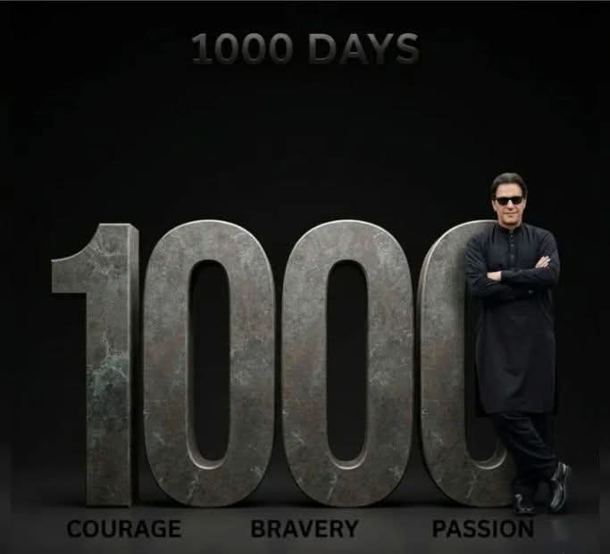 switchoff11AA's tweet photo. ایک ہزار دن تمام طاقتیں استعمال کر کے بھی عمران خان کے چہرے پر ڈر اور اپنے چہرے پر اطمنان نہیں لا سکا 
بادشاہ بری طرح ہار چکا
 ⁧#خان_کی_مزاحمت_کے_1ہزار_دن⁩ 
 ⁦#1000DaysKhanUnbroken⁩
@abdeen95325 
@switchoff11AA https://t.co/a9xTLszgzr
