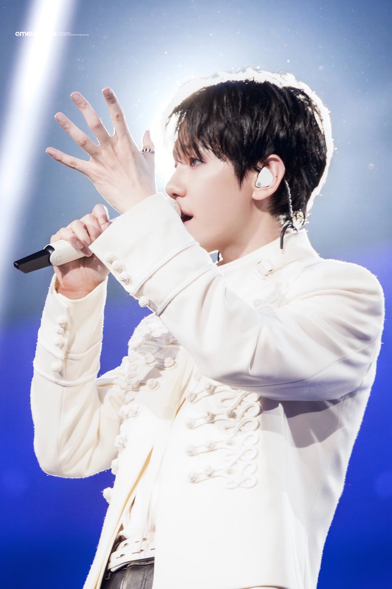 whiiite4's tweet photo. 260426 WIEA 

 #백현 #BAEKHYUN #ベッキョン 
#边伯贤 @B_hundred_Hyun https://t.co/rfzZaqfazw