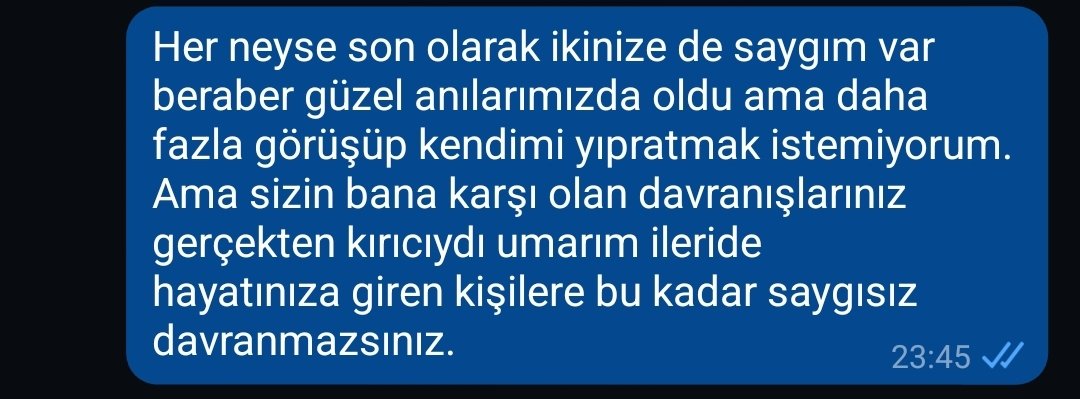 leyla tweet media