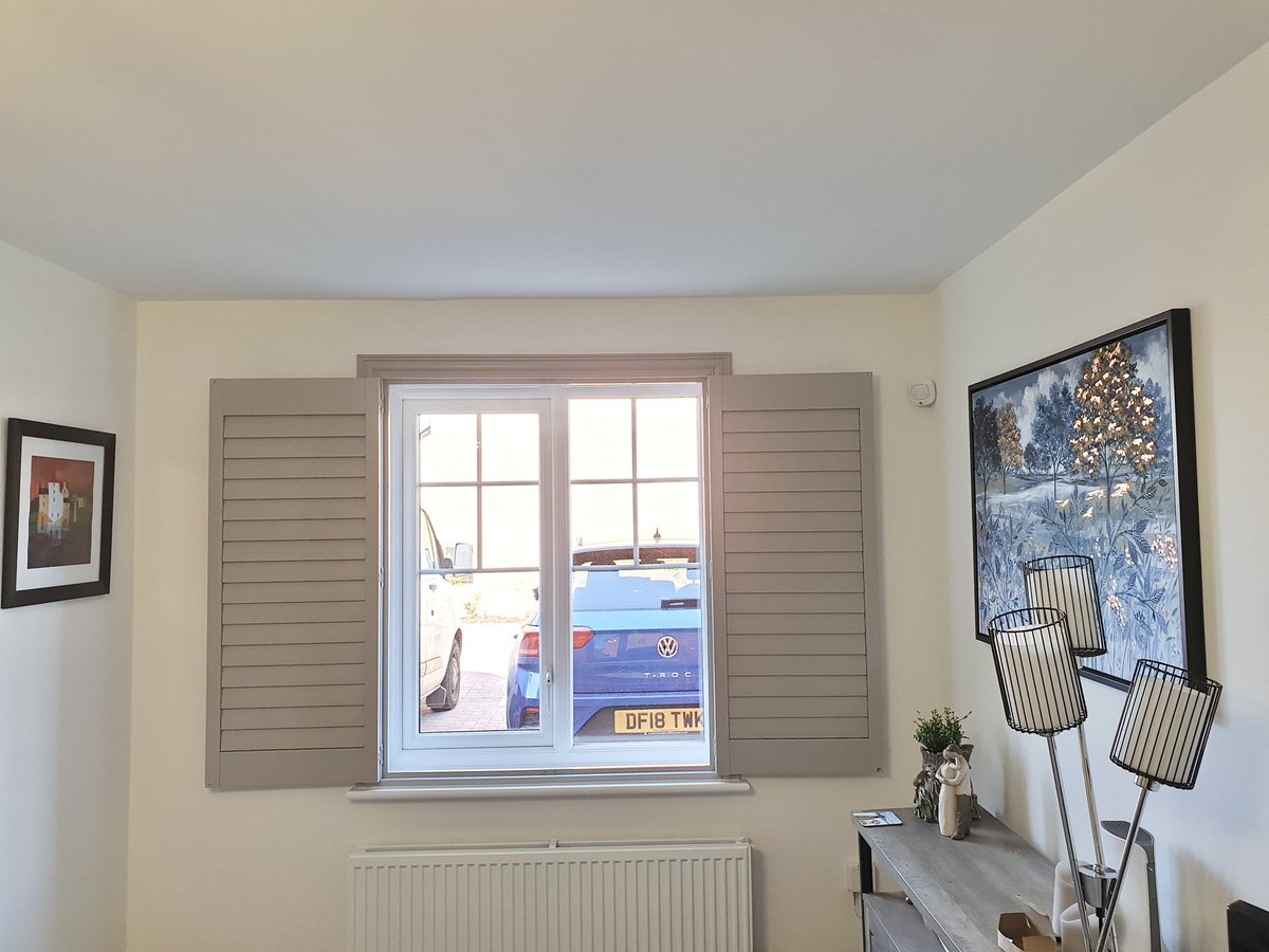 ClitheroeBlinds's tweet photo. Shutter blinds give any room they are placed in a sophisticated look whilst covering your entire window so you can easily control light by adjusting the louvres ! 🏡 #shutterblinds #blinds #interiordesign #home https://t.co/Tc4inRdgFP