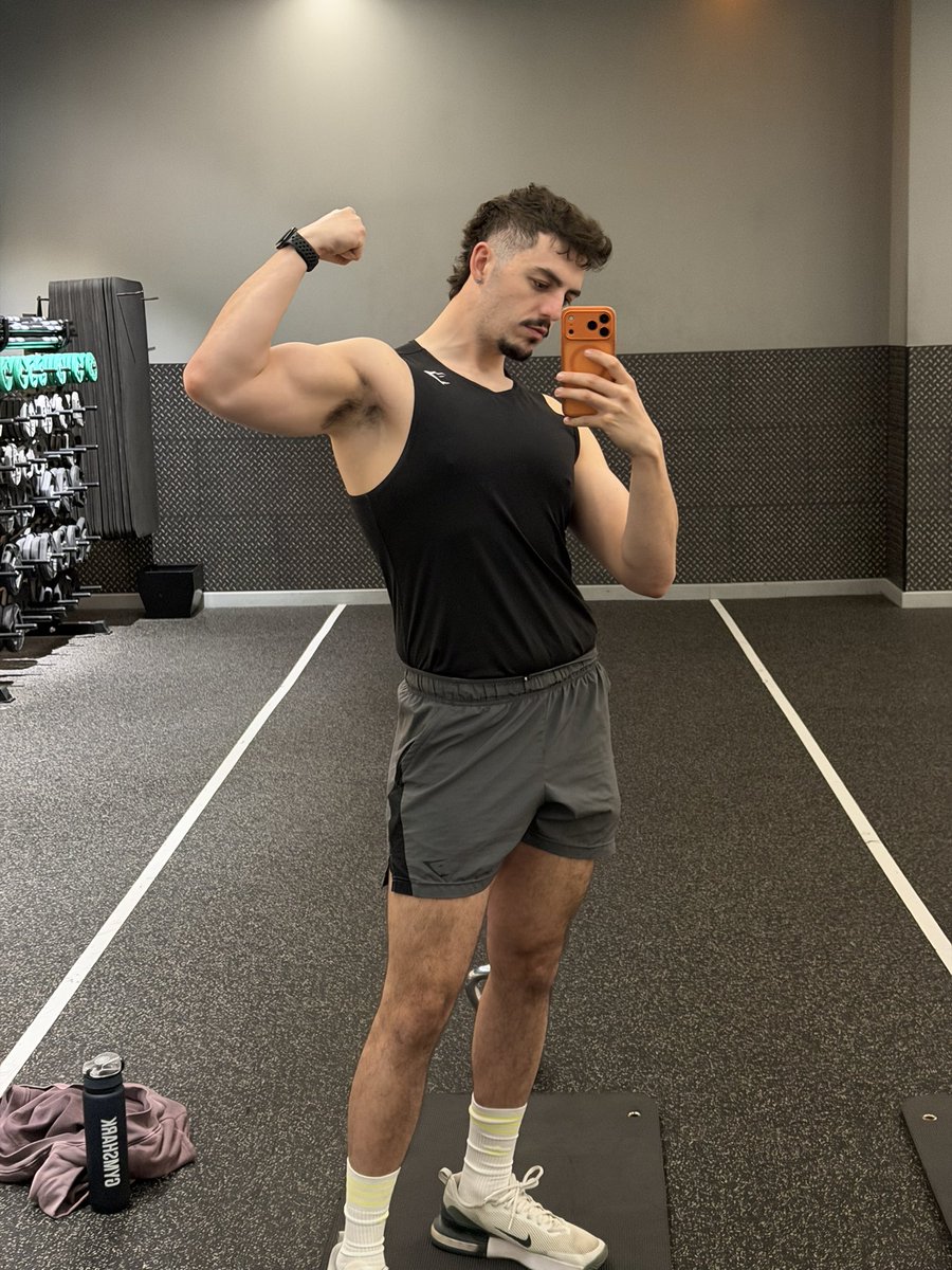 Conor tweet media
