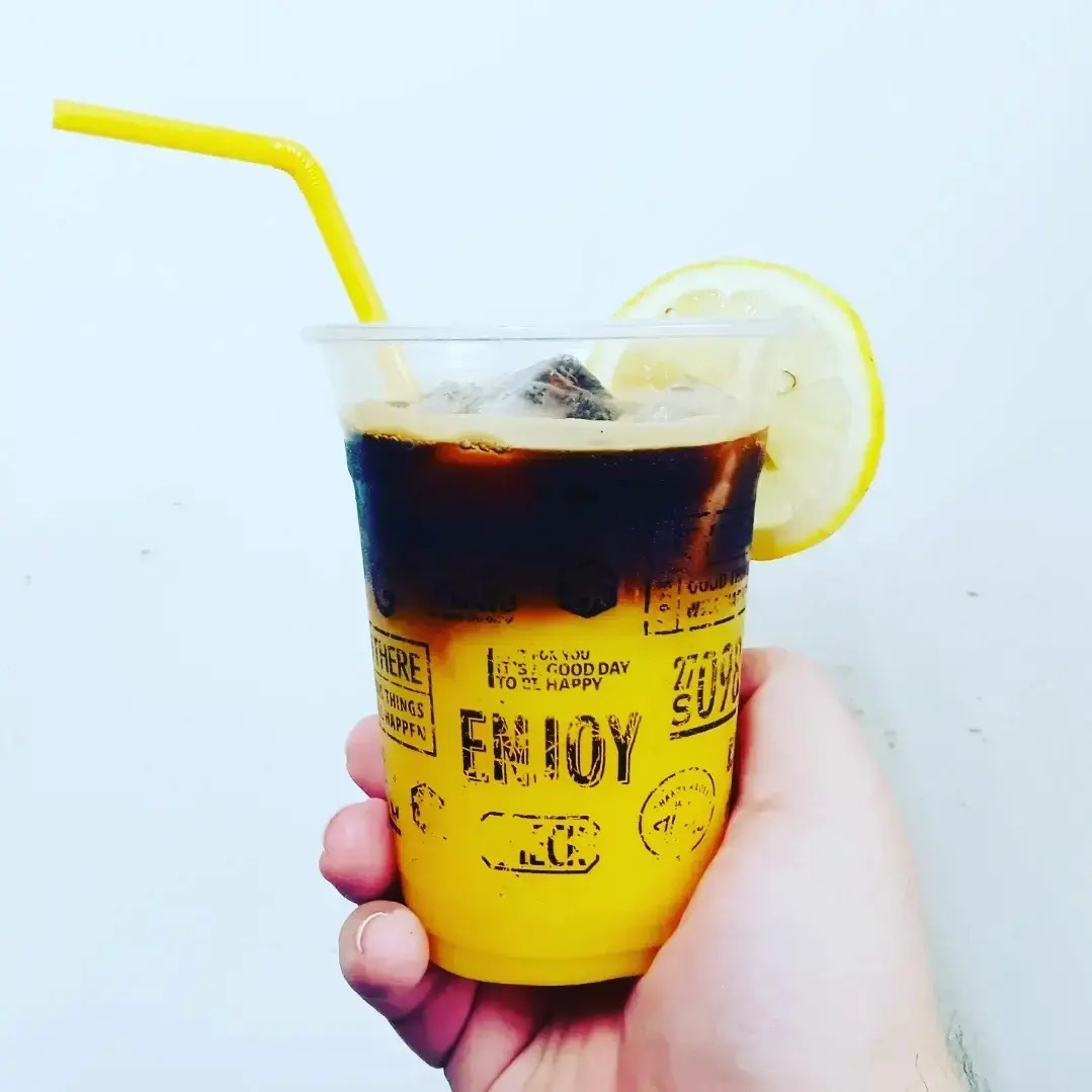 horichan031725's tweet image. ポカポカ天気に美味しい
アレンジコーヒー☺

①エスプレッソトニック🥤
②オレンジアメリカーノ🍊
③フレーバーラテ【苺】🍓

みなさんのオススメの
アレンジコーヒー教えてください

#コーヒー 
#coffee 
#アレンジコーヒー 
#エスプレッソトニック 
#オレンジアメリカーノ 
#フレーバーラテ