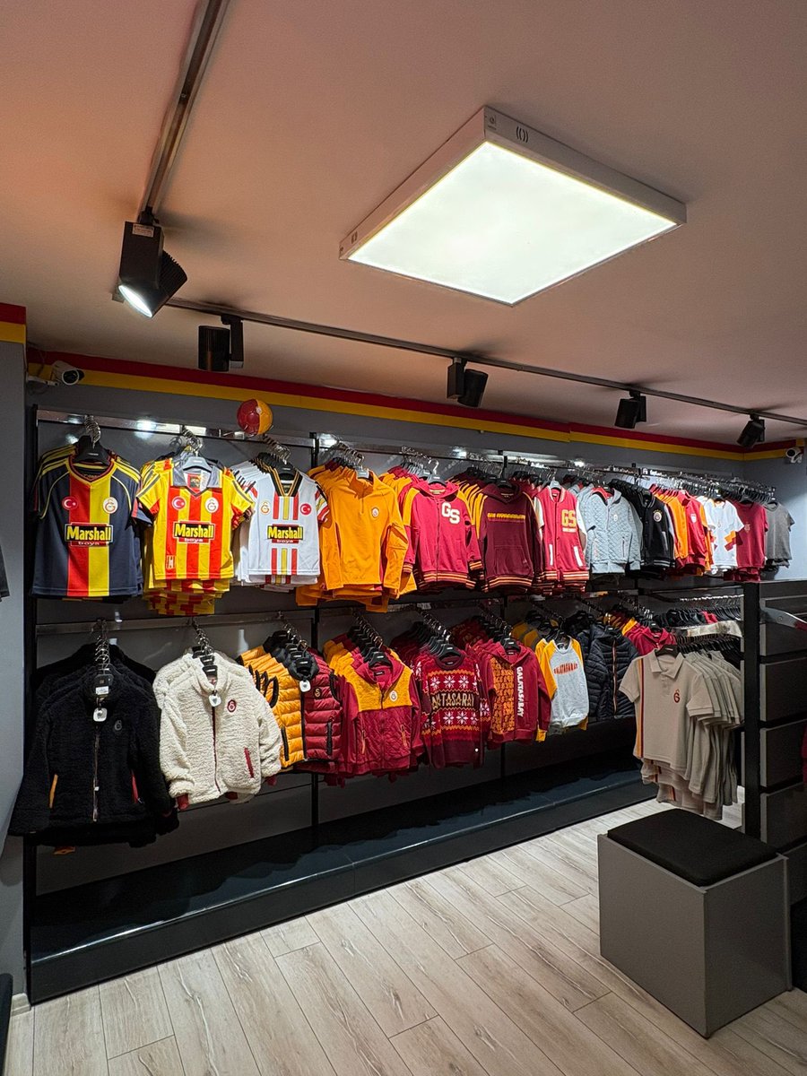 GSStore tweet media
