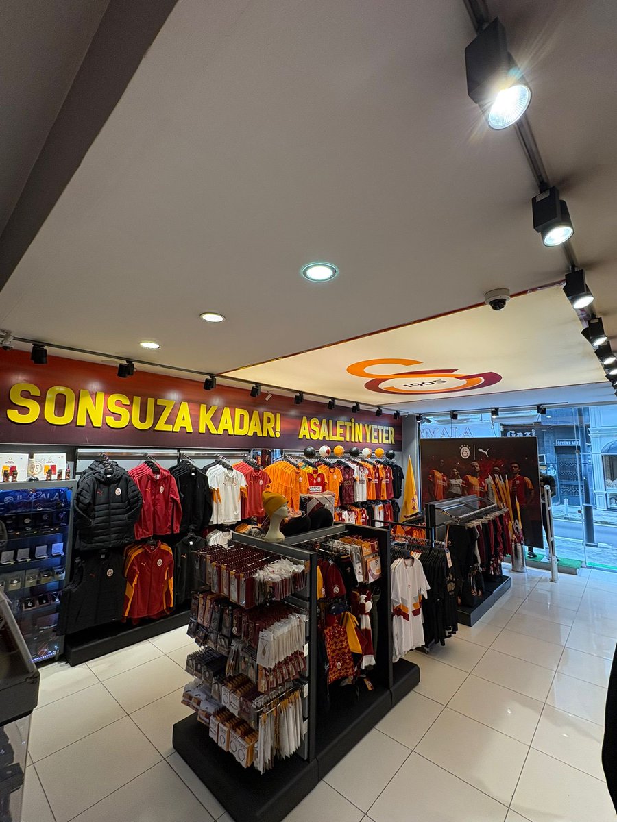 GSStore tweet media