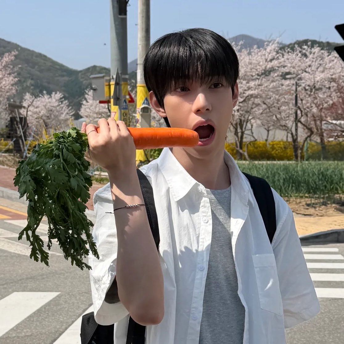슈링이 tweet media