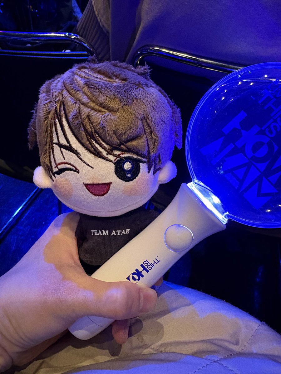 AAA_777lover's tweet photo. 昨日は久しぶりのしんちゃんのライブ行ってきた✨

相変わらずかっこいいしおもろいさは最高やったなぁー👍

 #與真司郎 https://t.co/fRfqKCyT8l