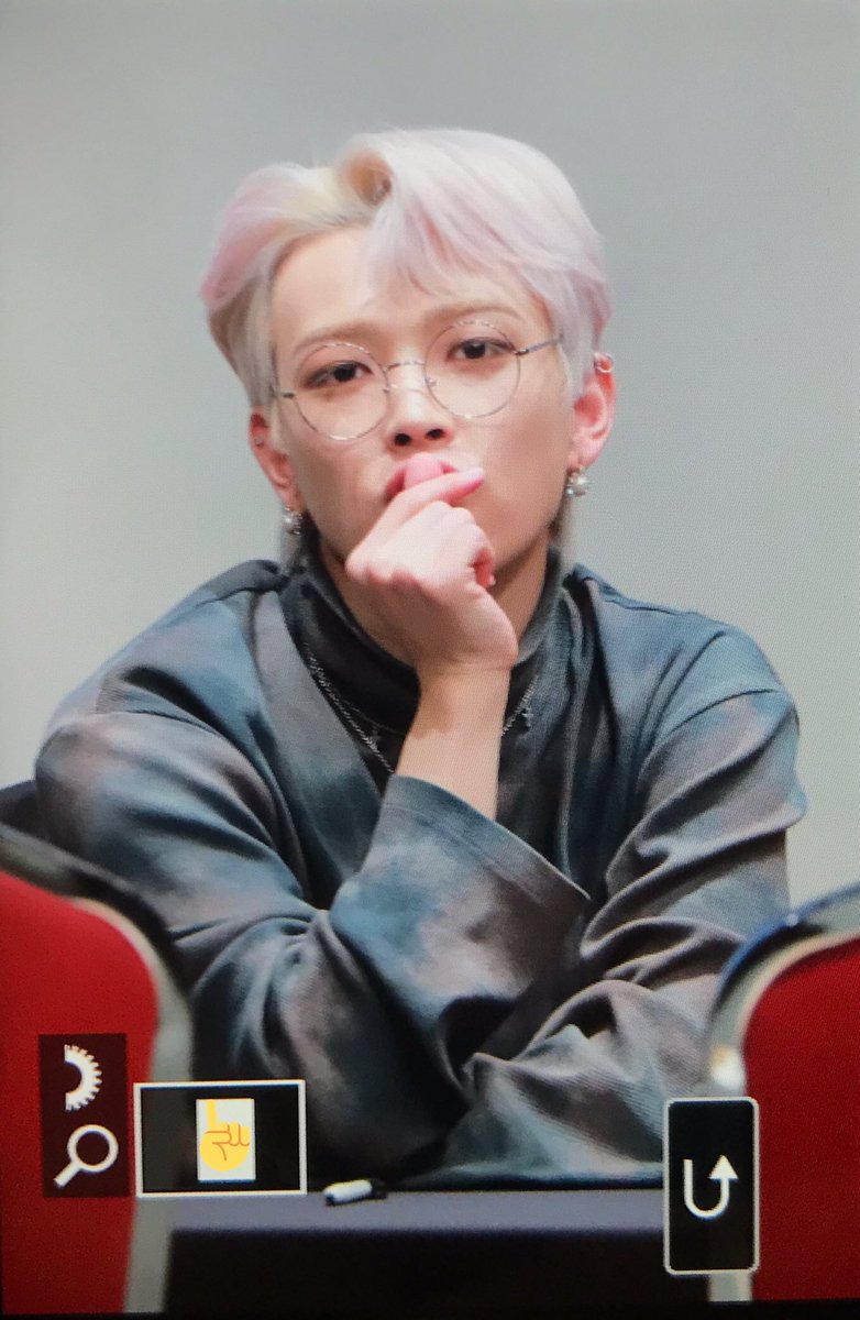 botjoong's tweet photo. go HONGJOONG. https://t.co/My8uS3y4Wi
