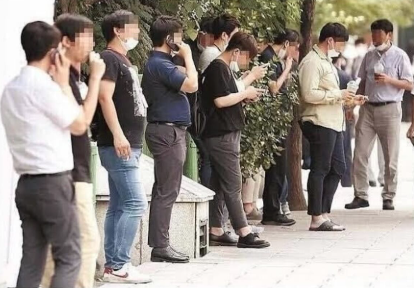 Hmhlaw's tweet photo. ㄹㅇ 비만율 48% 한국남성 안꼴려서 섹스 안하겠다는데 그거가지고 성엄숙주의 ㅇㅈㄹ
이런 새끼들이랑 섹스하라는게 성희롱임 솔직히 시발 ㅋㅋ https://t.co/2JARqd9A9u