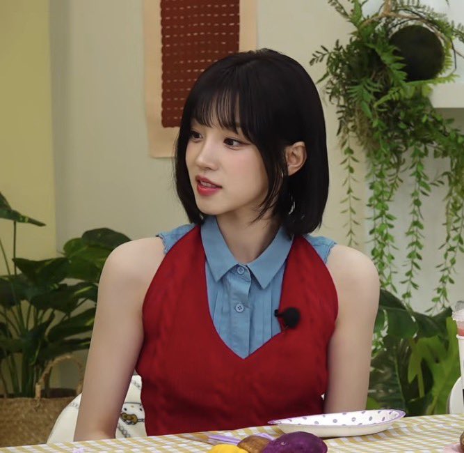 yuqi tweet media