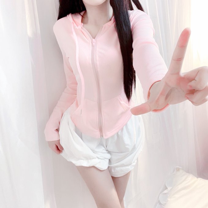 瑜伽美女 tweet media