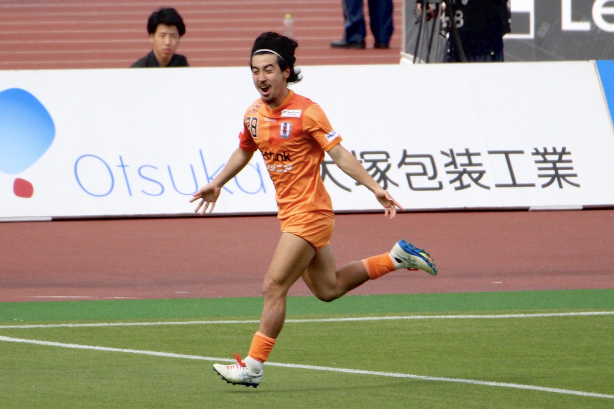 ehime_toco's tweet photo. 化けたーっ！

今日は
 #愛媛FC が怖かった( Ꙭ)笑
ほんまに強かった！
すごくかっこよかった♡

そしてまた
愛媛FCを好きになった( ˊ͈ ˙̫ ˋ͈ )

大木監督のサッカーが
形となって熟されて
とうとう化けた⟡.·

勝って
心が踊ることはよくあるけど
勝って
胸がきゅーとなったのは
久しぶり！感動した！ https://t.co/O1YsrD9sap